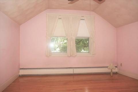30 Standish St, Worcester, MA 01604 photo 22