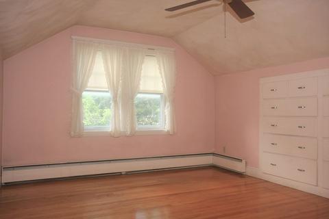 30 Standish St, Worcester, MA 01604 photo 19