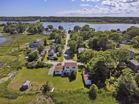 34 Briarwood Dr, Wareham, MA 02571 photo 2