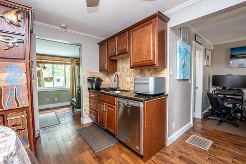 17 Graham St, Wareham, MA 02571 photo 10