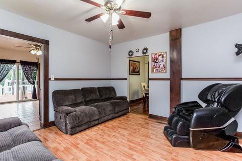 66 Clantoy St, Springfield, MA 01104 photo 8