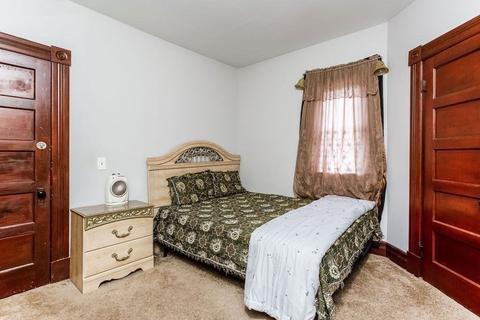 66 Clantoy St, Springfield, MA 01104 photo 16
