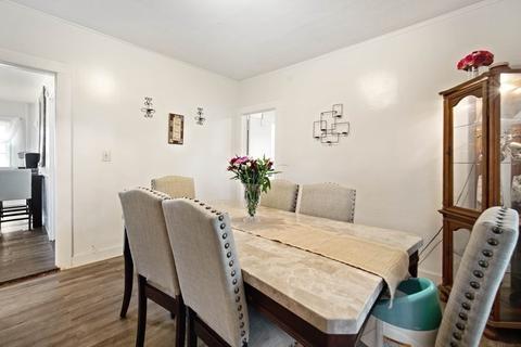 175 Wilbraham Rd, Springfield, MA 01109 photo 22