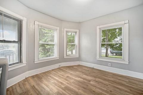 175 Wilbraham Rd, Springfield, MA 01109 photo 10