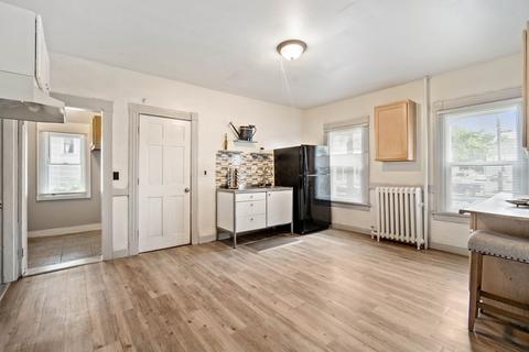 175 Wilbraham Rd, Springfield, MA 01109 photo 6