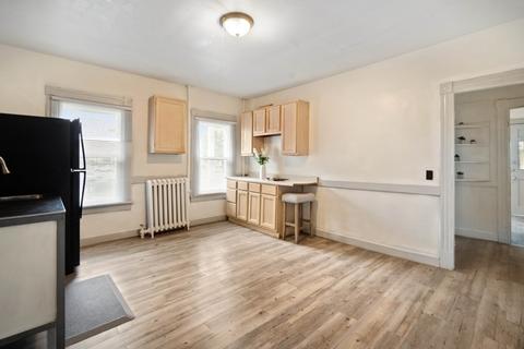175 Wilbraham Rd, Springfield, MA 01109 photo 8