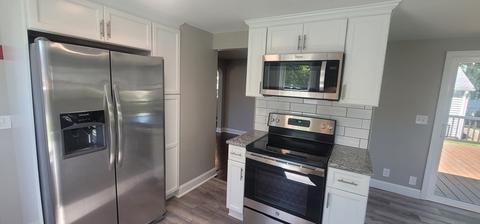 281 James St, Chicopee, MA 01020 photo 8