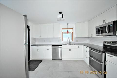 130 Leitch St, Springfield, MA 01109 photo 12