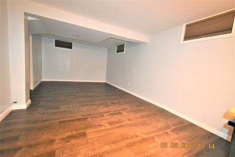 130 Leitch St, Springfield, MA 01109 photo 30