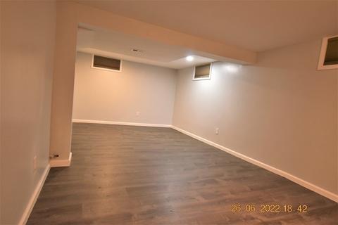130 Leitch St, Springfield, MA 01109 photo 33