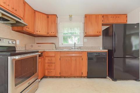 5 Wall St, Bourne, MA 02532 photo 3