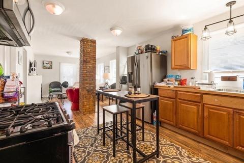 5 Beacon St, Gloucester, MA 01930 photo 11