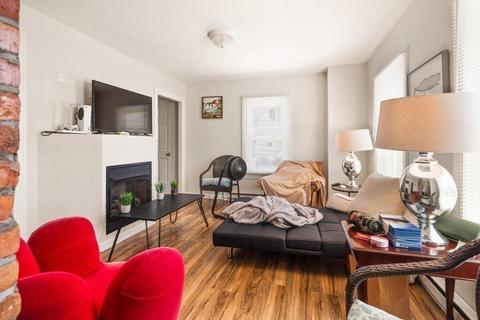 5 Beacon St, Gloucester, MA 01930 photo 7