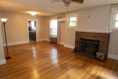 1341 Bay St, Springfield, MA 01109 photo 9