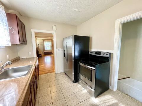 1341 Bay St, Springfield, MA 01109 photo 10