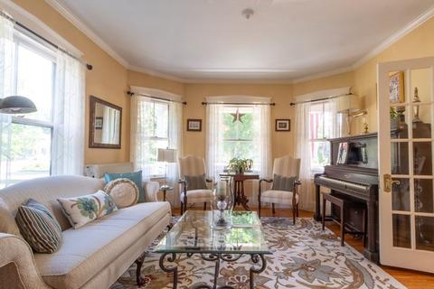 73 May St, Needham, MA 02492 photo 10