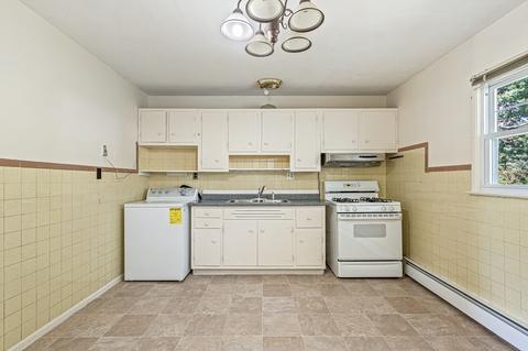 803 Bradley Rd, Springfield, MA 01109 photo 10