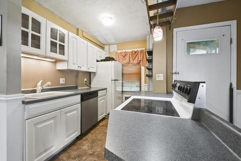 24 Edlin St, Worcester, MA 01603 photo 12