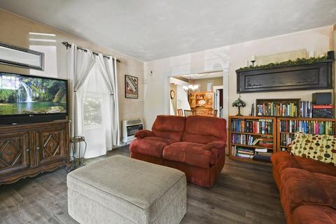 24 Edlin St, Worcester, MA 01603 photo 6
