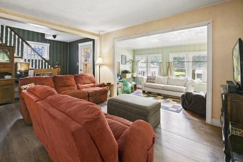 24 Edlin St, Worcester, MA 01603 photo 3
