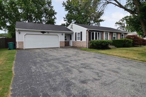 141 Stoneham Dr, Woonsocket, RI 02895 photo 2