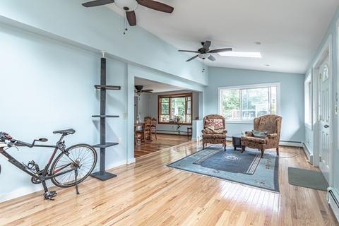 38 Camel St, Fairhaven, MA 02719 photo 5