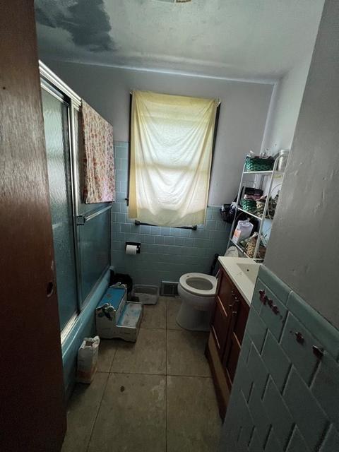 7 Raymond St, Worcester, MA 01607 photo 4
