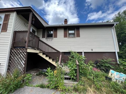 7 Raymond St, Worcester, MA 01607 photo 2