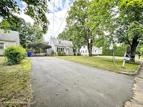 36 Lumae St, Springfield, MA 01119 photo 4