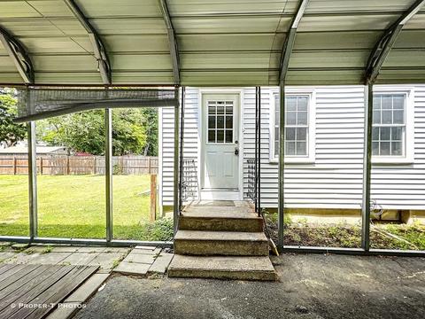36 Lumae St, Springfield, MA 01119 photo 9