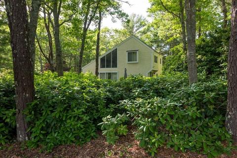178 Glenneagle Dr, Mashpee, MA 02649 photo 4
