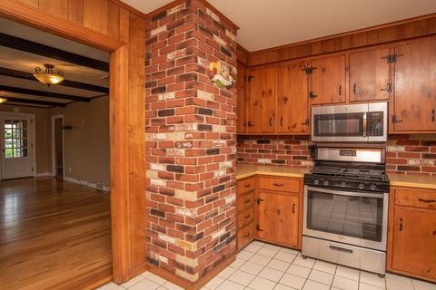 185 Sprague St, Fall River, MA 02724 photo 13