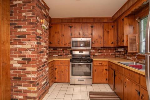 185 Sprague St, Fall River, MA 02724 photo 14