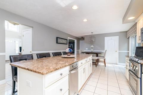18 Ridge Rd, Raynham, MA 02767 photo 11