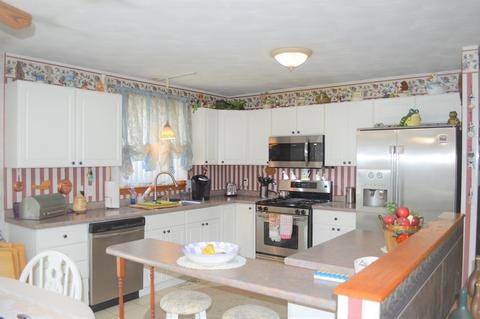 589 2nd St, Fall River, MA 02721 photo 2