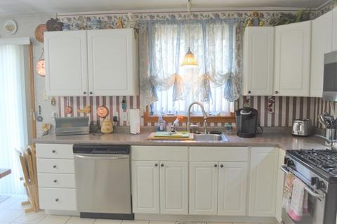 589 2nd St, Fall River, MA 02721 photo 5