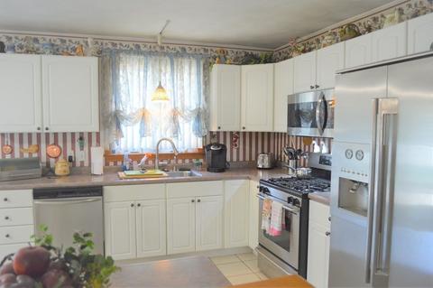 589 2nd St, Fall River, MA 02721 photo 4