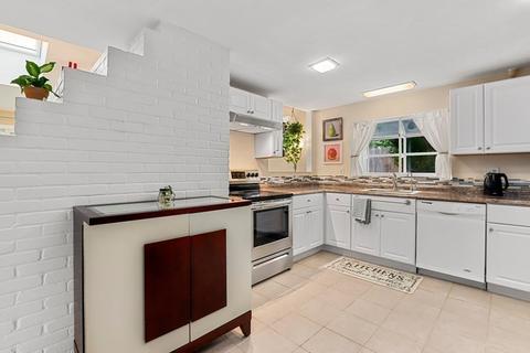52 Amherst Rd, Beverly, MA 01915 photo 9