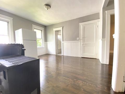 11 Leon, Worcester, MA 01604 photo 10