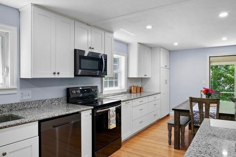 1559 Plumtree Rd, Springfield, MA 01119 photo 7