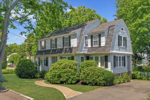 47 Locust St, Marblehead, MA 01945 photo 5