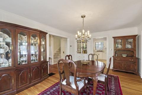 47 Locust St, Marblehead, MA 01945 photo 14