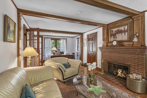 47 Locust St, Marblehead, MA 01945 photo 12