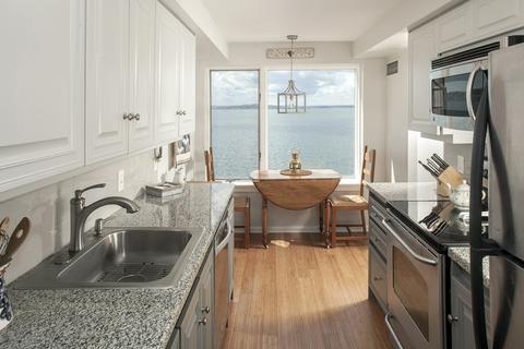 1 Commodore Ct #301, Hull, MA 02045 photo 5