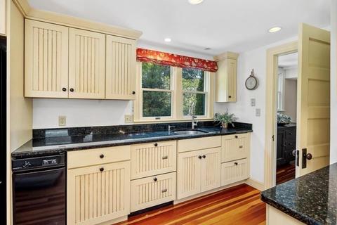 227 Hersey St, Hingham, MA 02043 photo 5