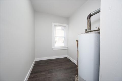 35 Orient St, Worcester, MA 01604 photo 8
