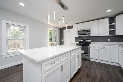 35 Orient St, Worcester, MA 01604 photo 5
