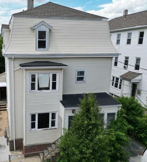 347 E Main St, Fall River, MA 02724 photo 2
