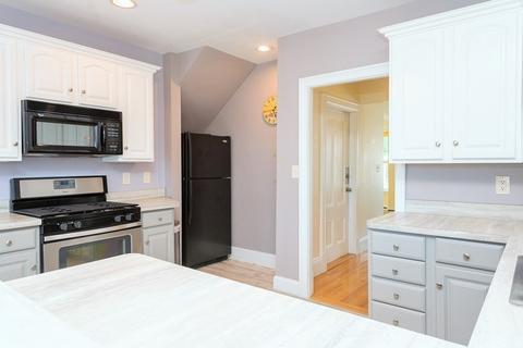 29 Lothrop St #1, Beverly, MA 01915 photo 15