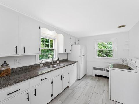 118 Sutton Rd, Needham, MA 02492 photo 7